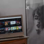 Notebook da Acer sobre uma mesa